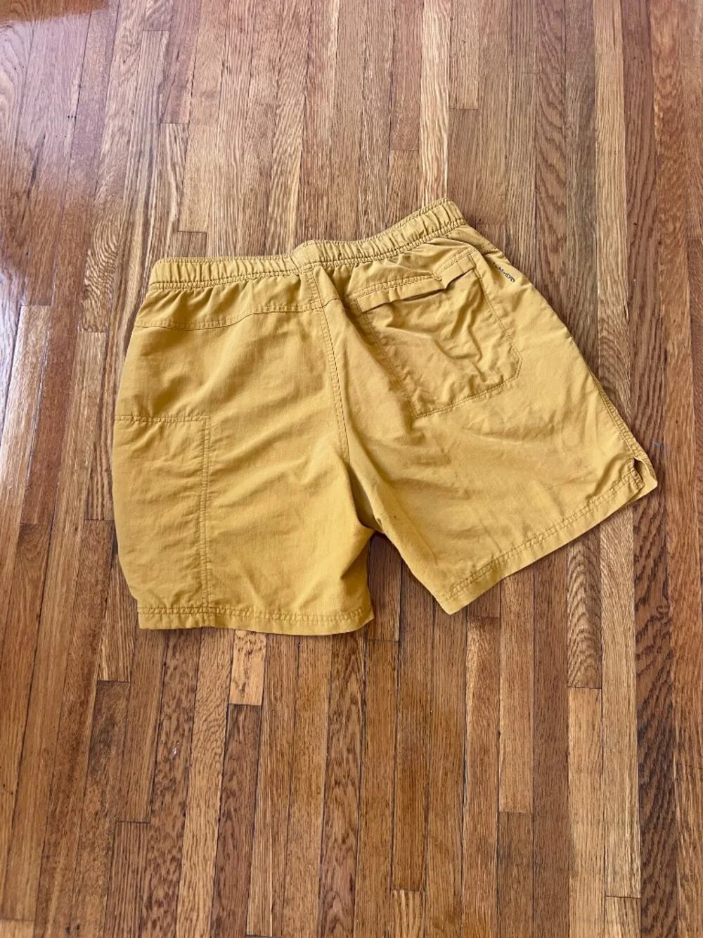 The North Face Class V Belted Trunk Marigold Nylon Shorts (NFOA3T2K) - Men's L